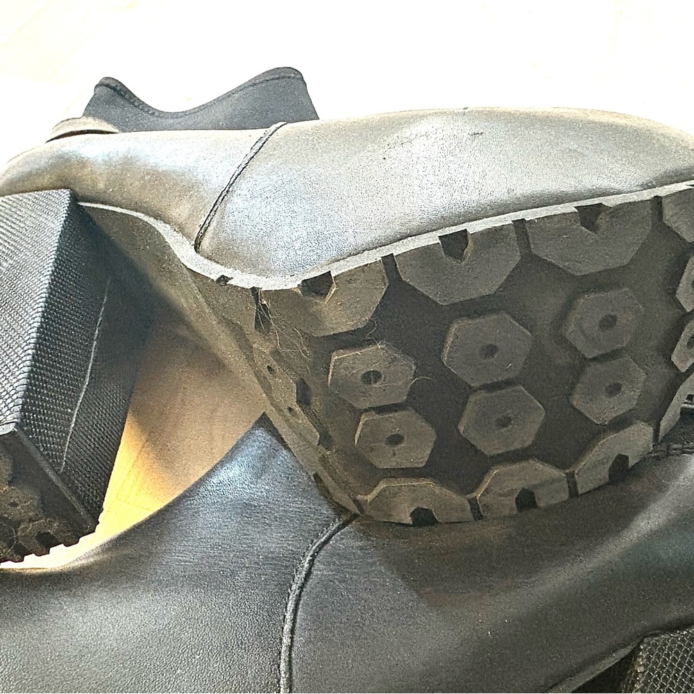 Vintage Miista Platform Boot. - Picture 6 of 10